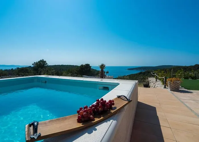 Isolated Paradise Adio Mare Milna Brac
