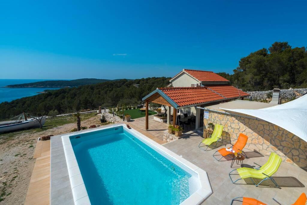 Isolated Paradise Adio Mare Brac Ferienhaus